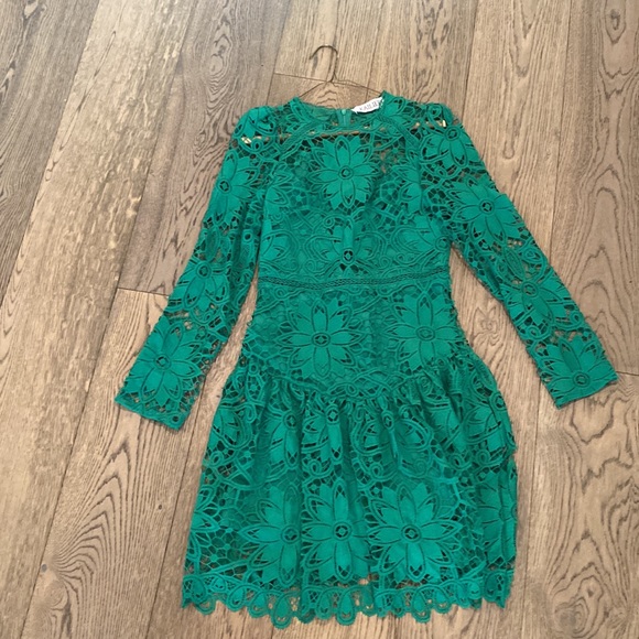 Small Kailier Green Knee Length Lace Dress - Picture 4 of 5